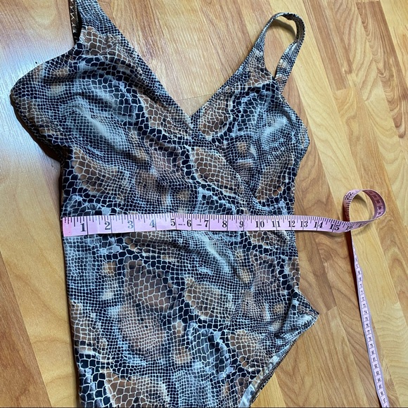 Vintage 1980’s Gottex Snakeskin One Piece Swimsuit - Picture 11 of 11